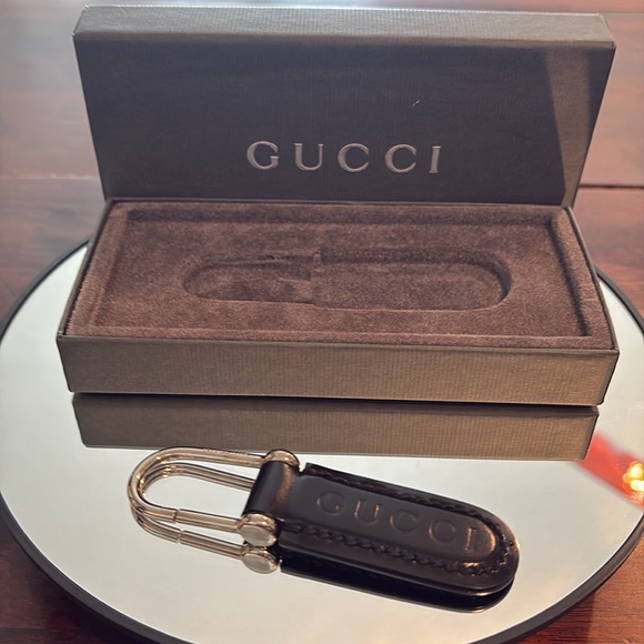 GUCCI Vintage Black Leather Keyholder - Picture 3 of 5